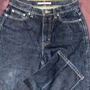 Vintage Tommy Hilfiger jeans! Very nice! Size 8, inseam 31